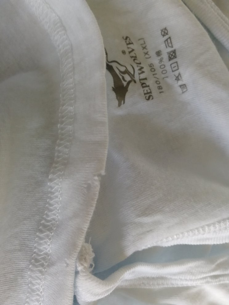 垃圾产品,收到就是烂的,客服也不负责任,对店家无语,还选择的销量做好的,是**刷出来的吧,产品很差劲,以后不会再从这家购买,别上当受骗。