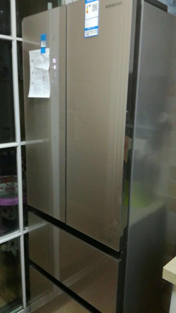 质量、外观都不错,安装师傅超级棒,信赖老品牌,容量也大家庭用足够了,整体满意