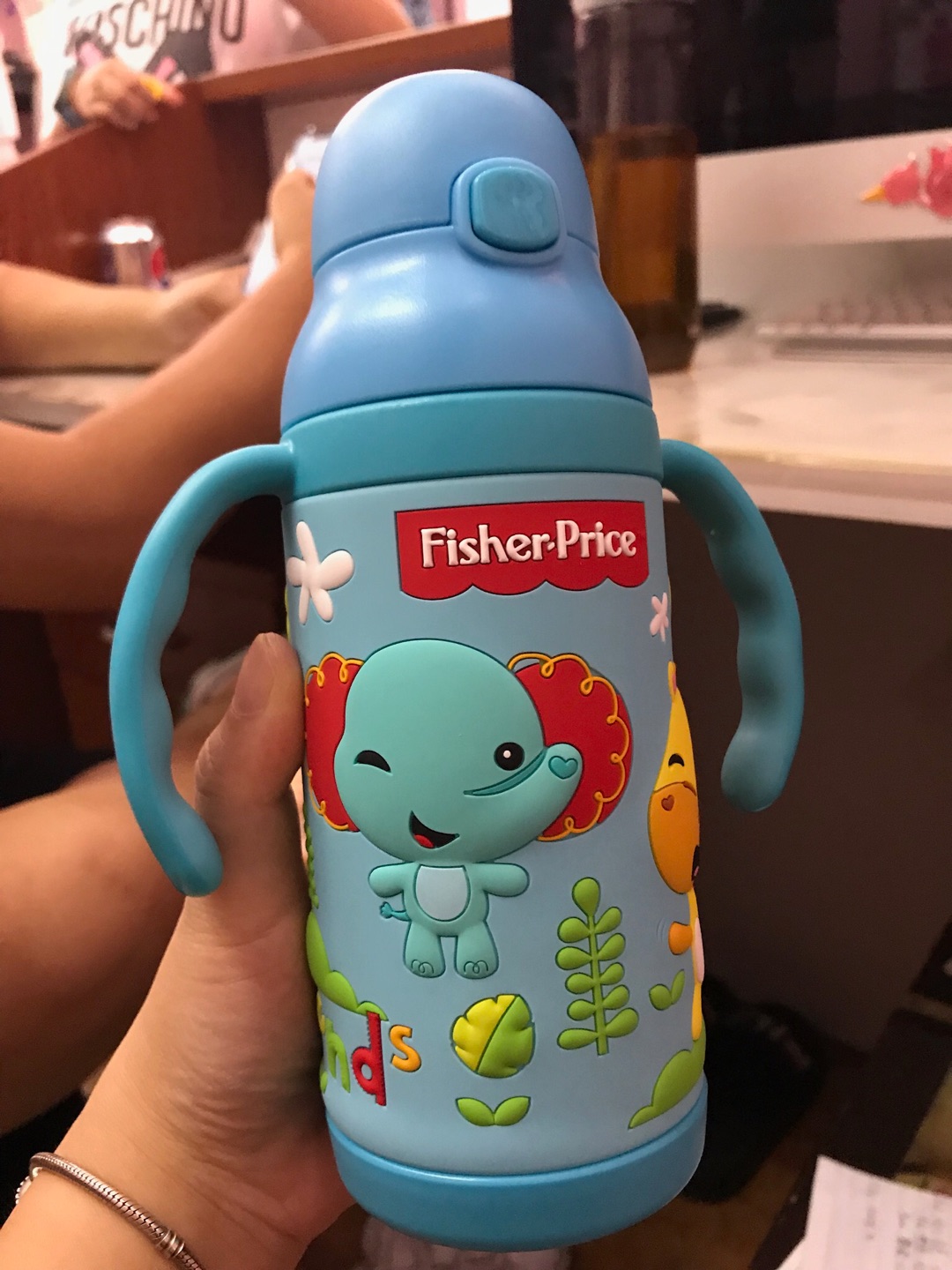 特价买的,不错,很划算,做工很好!