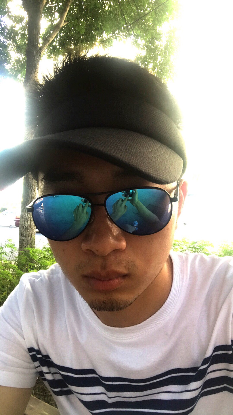 不错不错,我很喜欢,头大,带什么帽子都带不上,不过这个,还算可以