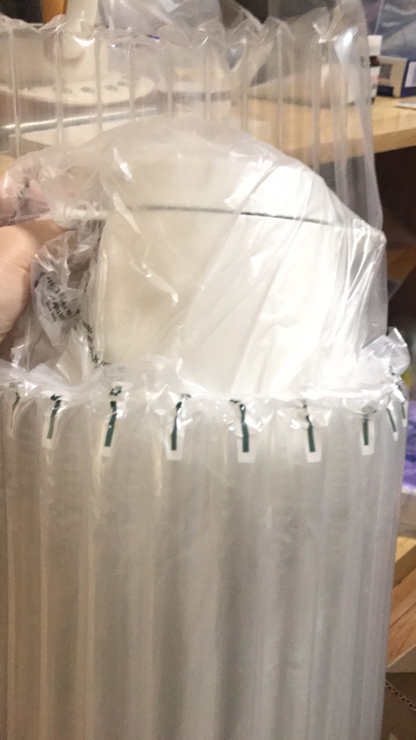 看着还不错、还没用、包装也很结实、棒棒的、颜色很喜欢
