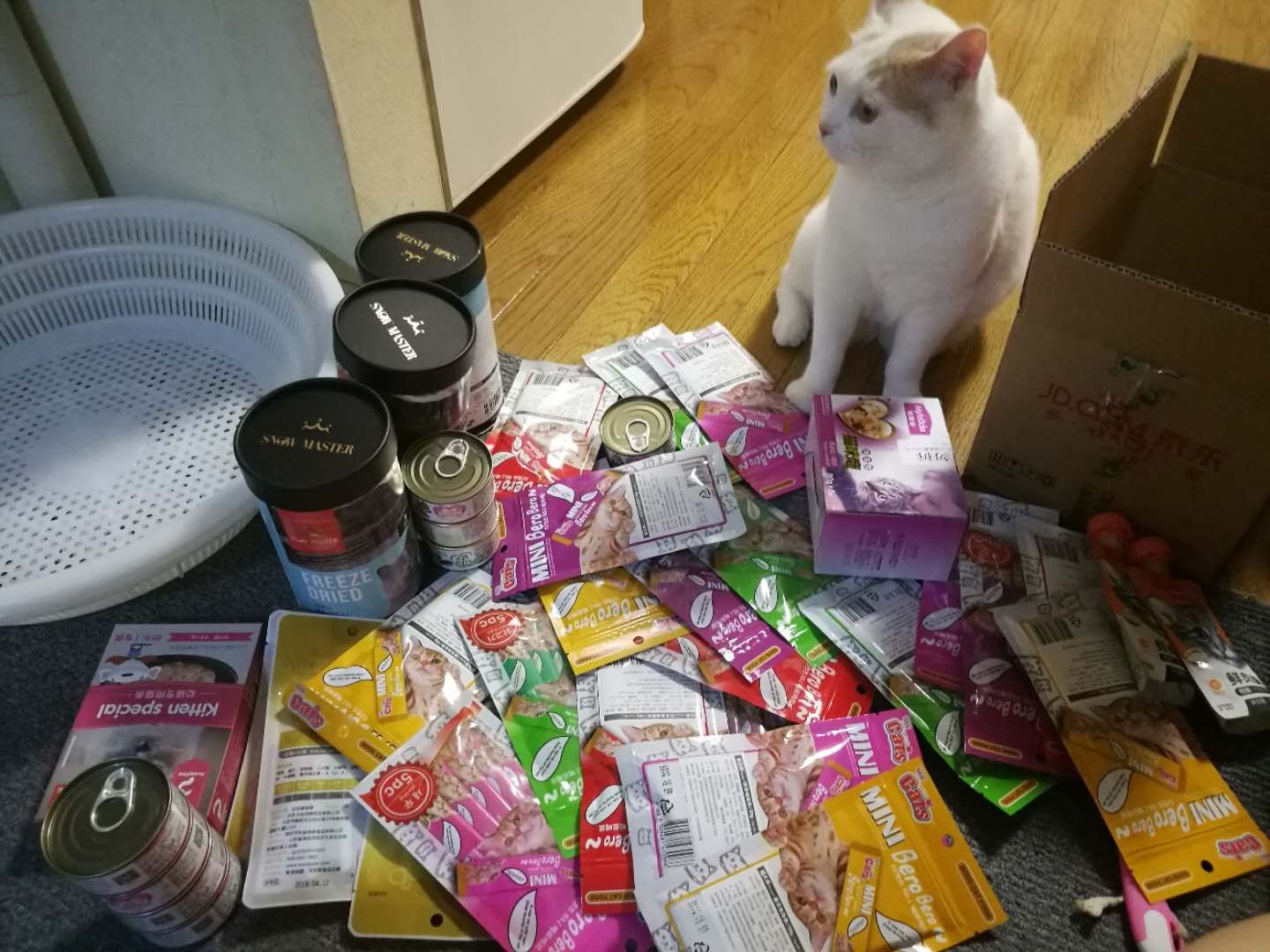 给想囤的朋友参考下,还没吃,囤来给猫咪绝育手术后吃的,吃了再追评