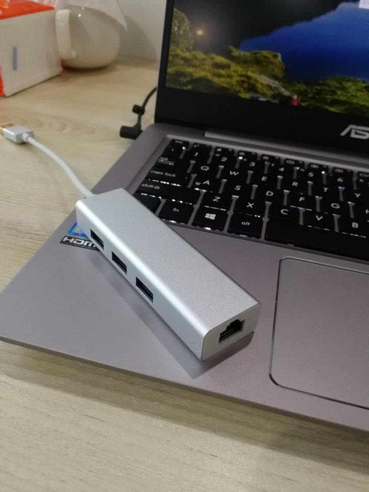 专为电脑配的,笔记本连网线,比wifi快太多了,颜色和电脑也很相配的哟,usb也足够用,非常好