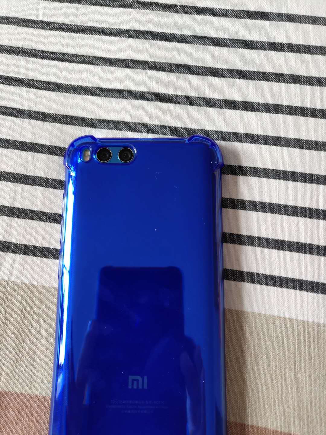 物流很快,颜色也很好看,喜欢。