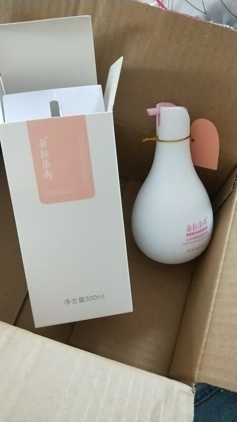 快递很快,用起来不错,不是第一次买了,下次还会再来买的。
