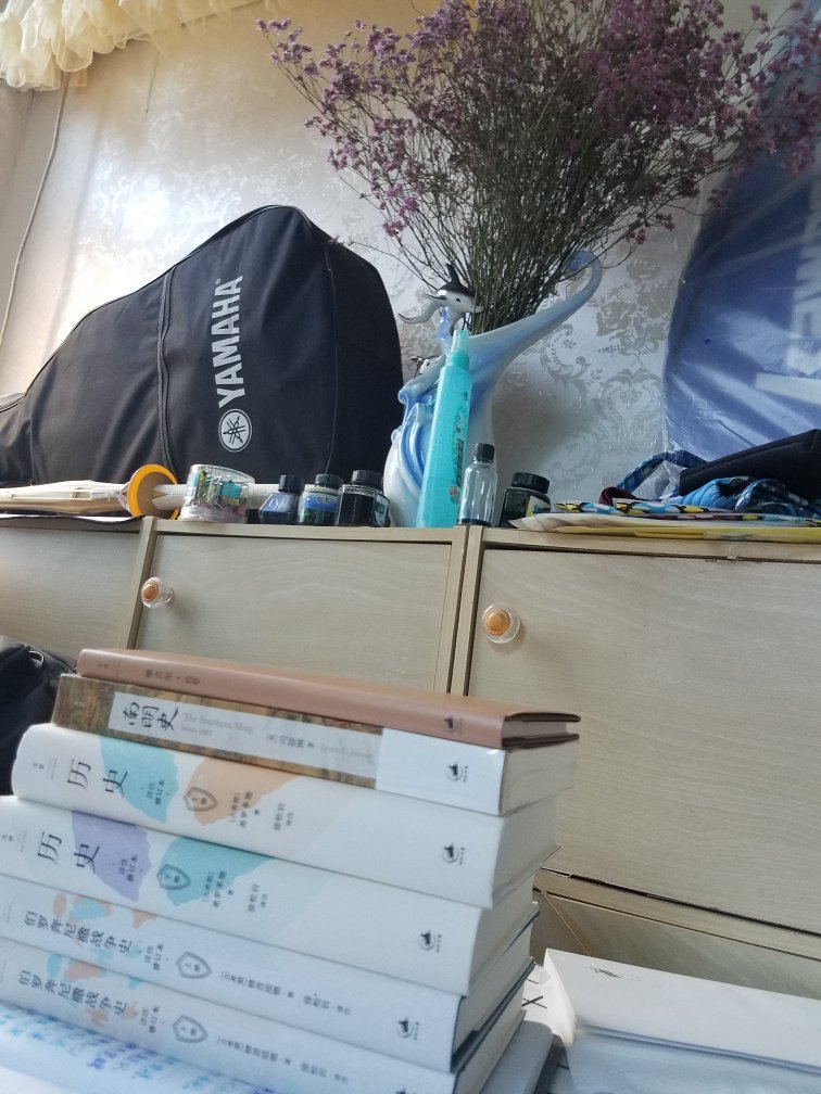 非常喜欢这些名著,普鲁塔克、希罗多德等大家的著作大概相当于中国的左丘明、司马迁的春秋、史记。著名的修昔底德陷阱是如今谈论中美关系常常涉及的话题,要读读这些著作才能明白,知古鉴今。