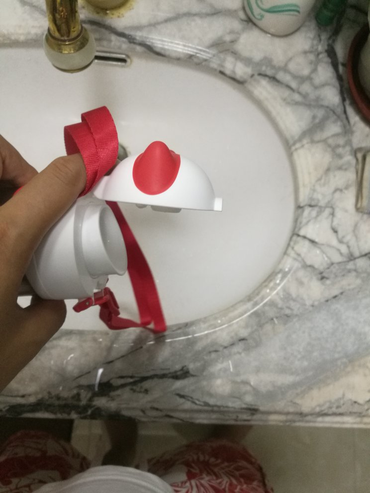 首先,宝贝是性比价很高的,我每次都会先试用再评价的,虽然宝贝不一定是最最好的,但是在同等的价位里面绝对是表现最棒的。的配送绝对是一流的,送货速度快, 配送员服务态度好,每样东西都是送货上门。希望能再接再励,做得更大更强,提供更多更好的东西给大家, 和更优质的服务。为的商品和服务点赞