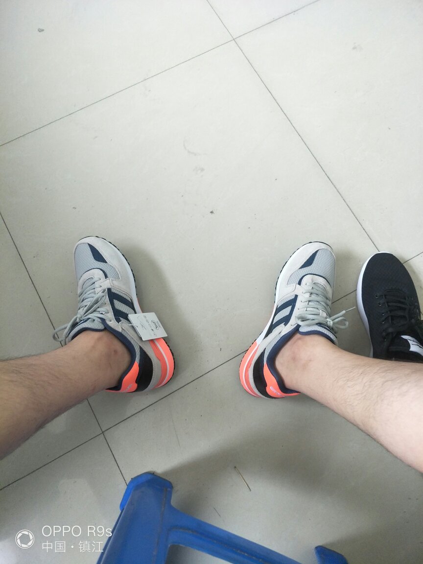 两双鞋都到了,尺码刚好,非常漂亮