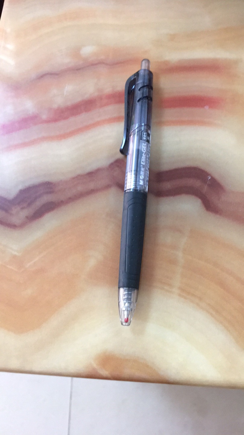 大容量的笔芯,办公室用的物美价廉。