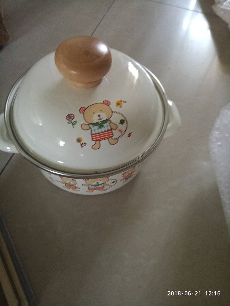 小巧玲珑,比较厚实就是再大点就好了