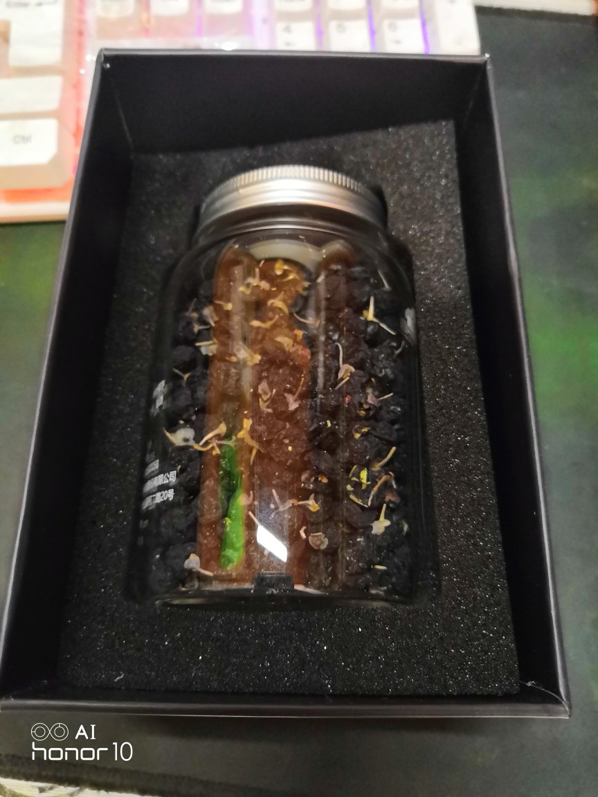 第一次买黑枸杞,看着价格还可以,我也不知道真假,越贵越好吧