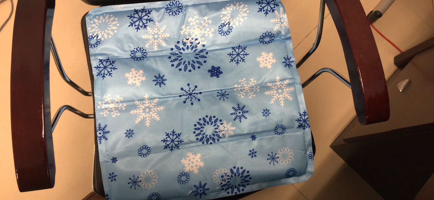 送货速度真快,坐垫质量不错