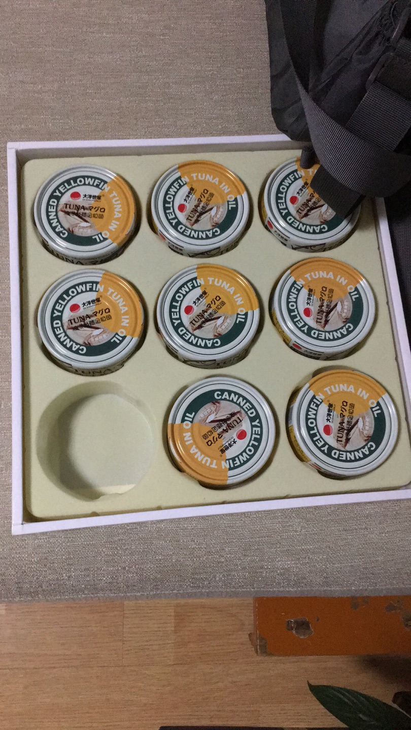 买了三箱,我觉得还可以,老婆似乎不太喜欢