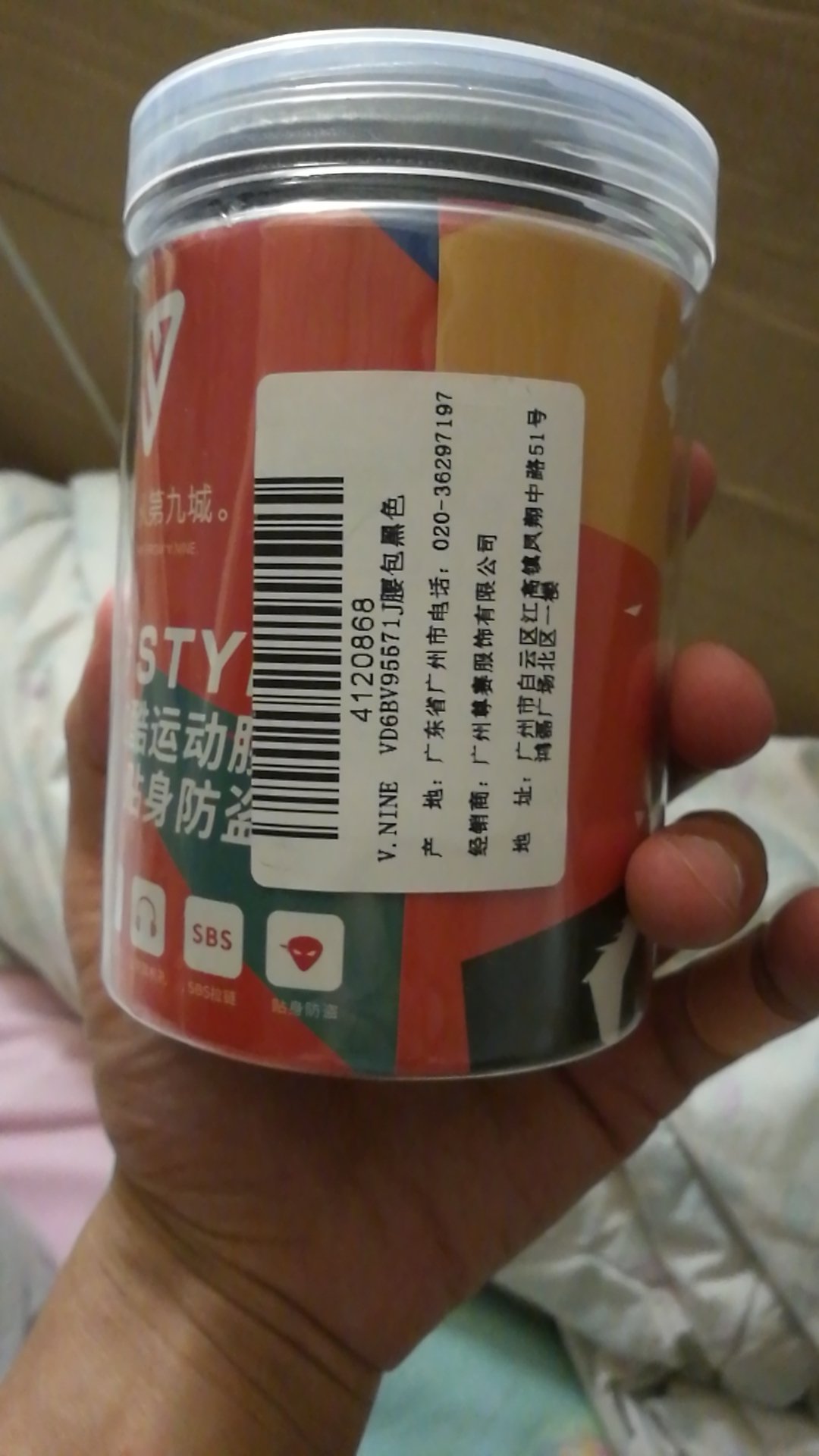 不错的包包,小巧精致。