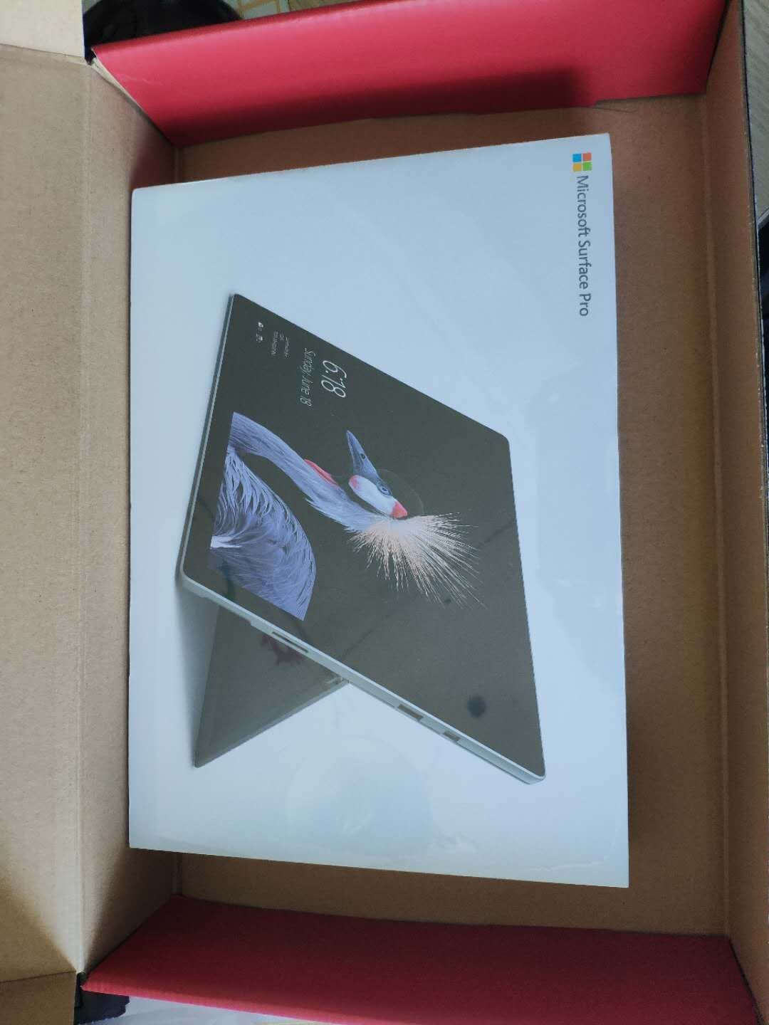 电子产品还是比较信,物流又快,售后也好。产品非常不错,高大上的存在,手感好,大小合适,运行流畅,办公软件兼容好,娱乐和办公都不错。