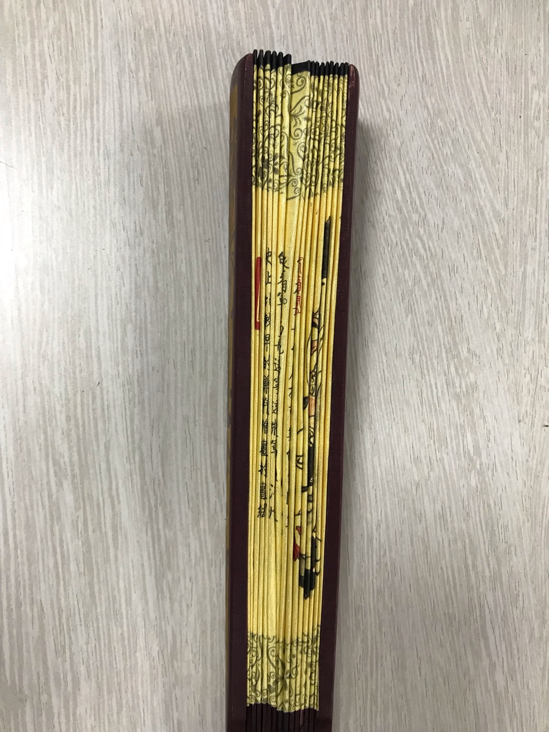 蛮好的!包装盒素雅清新 !扇子惊艳!