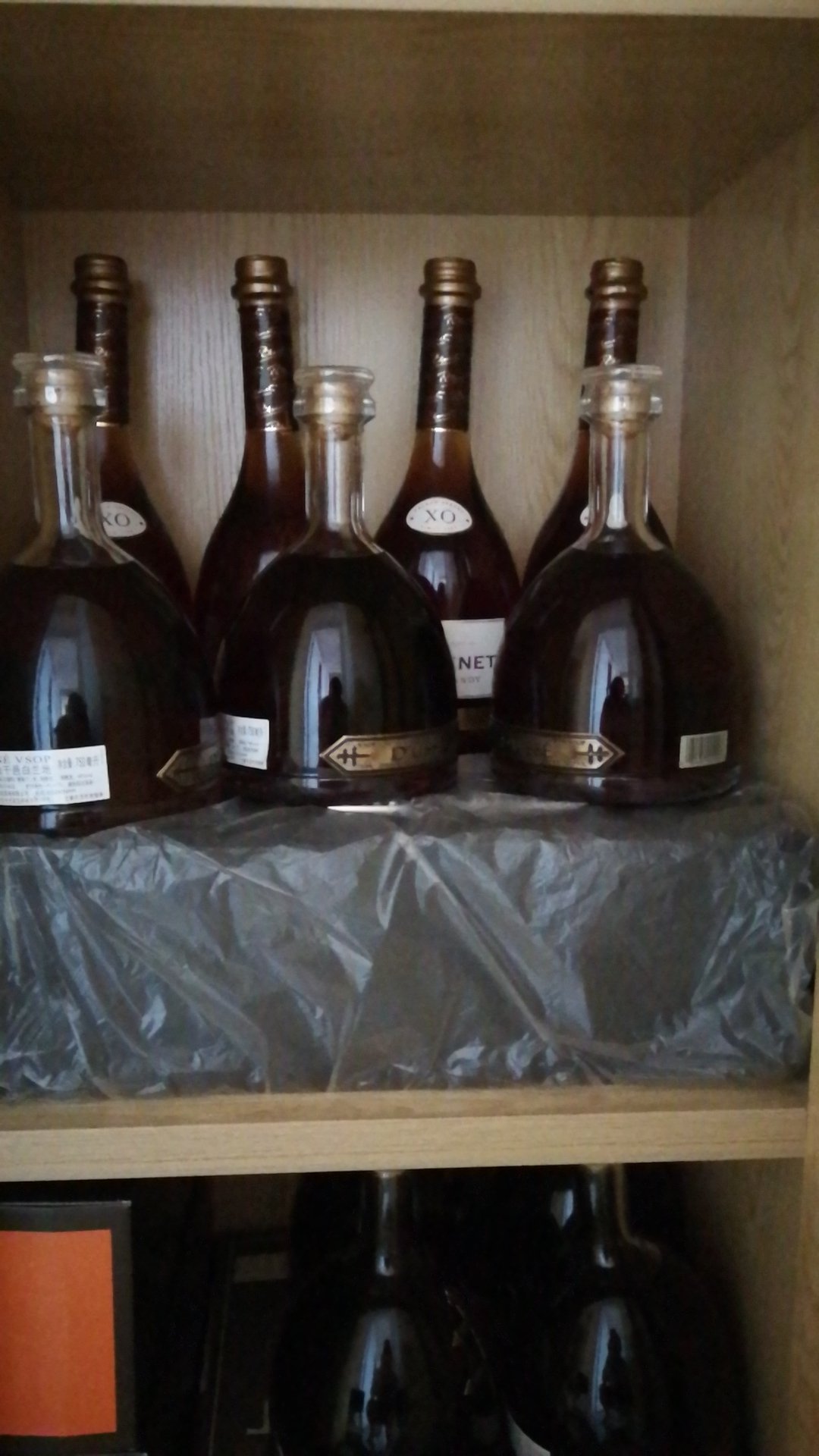 很喜欢这种酒,囤货中,已经不知道多少次买了,性价比很高的洋酒,喜欢!!!!!