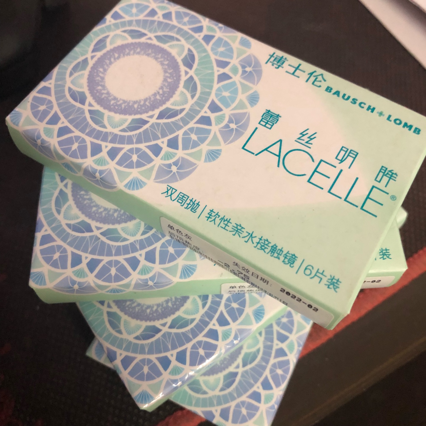 度数可以。蓝色的不怎么好看