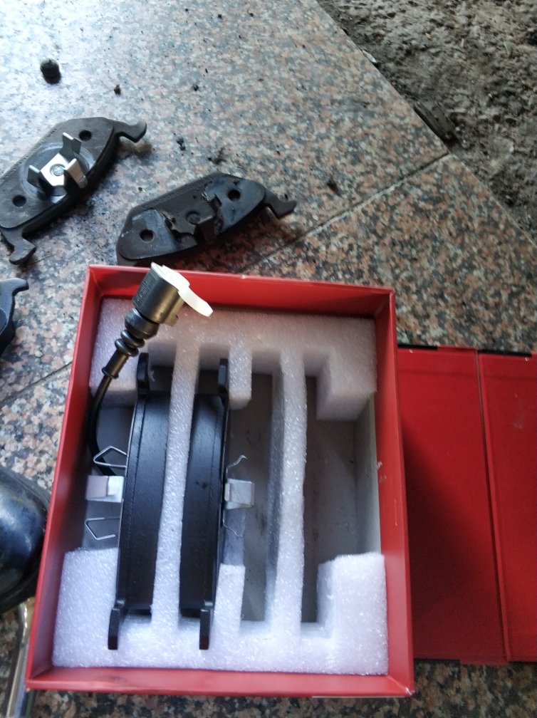 物流很快,东西已收到。不知道用起来怎么样,不过还是一次愉快的购物,如果用着可以,后续再来购后片