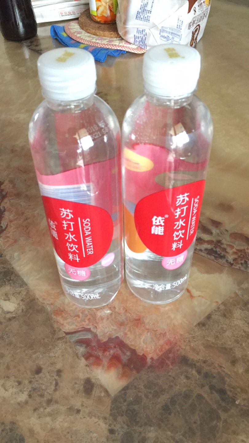 很好的?碱性水,已经买了N次了,每一次都是快速送达目的地,外包装干净卫生,无漏洒现象,服务越来越好,衷心感谢你们的优质服务,今后一如往常的支持商城,愿你们的生意做大做强,是一次非常愉快的网上购物。