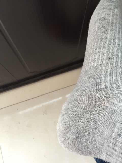 质量好,比在门面买袜子便宜得多,而且质量差不多