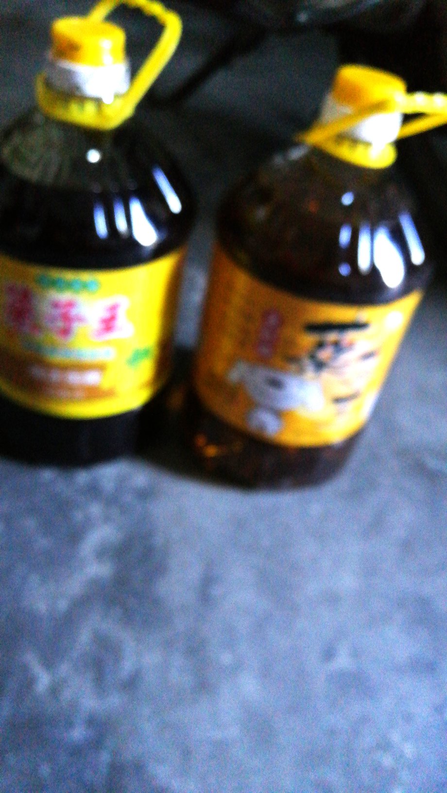 一次买了两壶,家里的人喜欢吃菜籽油
