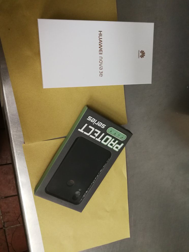 钢化膜一般,套餐不太值。