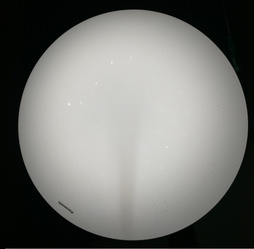 高端大气上档次,低调奢华有内涵。图片是另一款星空的图片,这个灯没拍照,借用星空的图片。