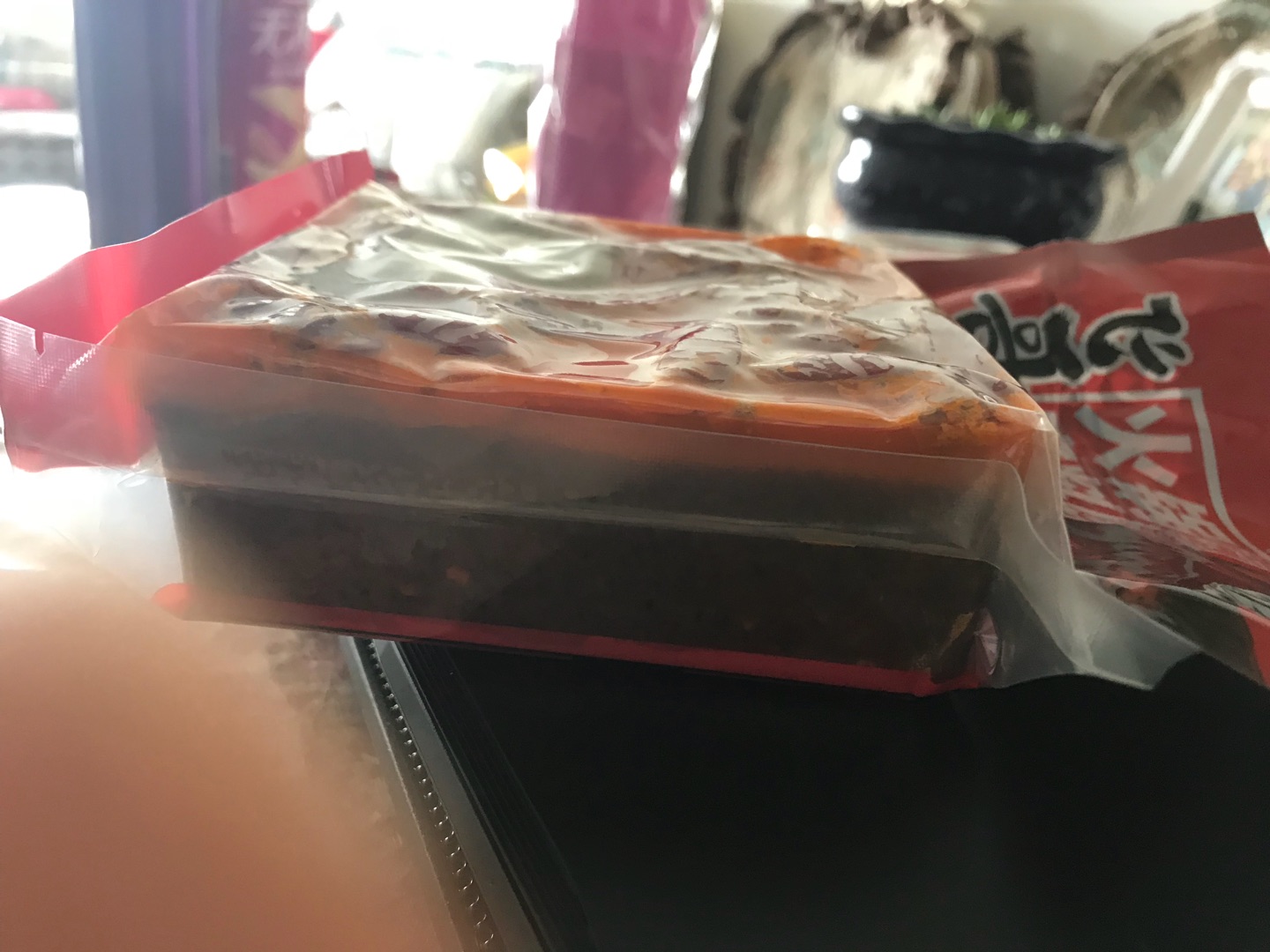 东西很不错?,等吃过以后我再来评价,快递服务非常好?