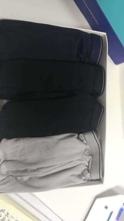优惠的时候买的,性价比很好,质量也很不错。