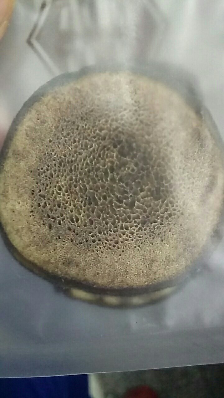 可能身体比较差,买过鹿尾巴回来炖过汤,想着买点鹿茸炖汤补身体。上面写的是泡制,应该炖汤是一样的效果吧……同事说我买的鹿茸有些大了,药房的小些,不知道是不是种类不一样……试过后才知道?