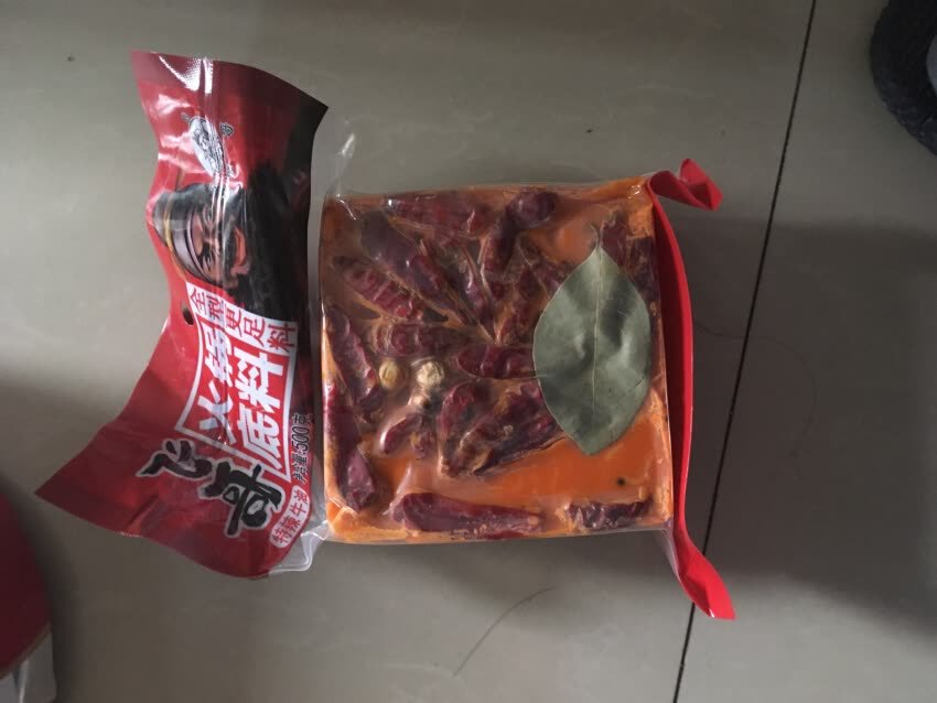 颜色不好,做出来的饭不好吃,味道又不好,太失望了……