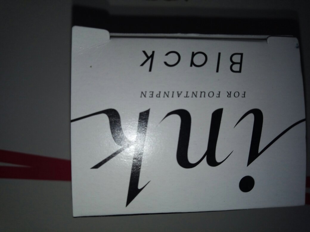 墨水偏淡,用来练字还是可以的,写一些材料的话不建议用,总体来说还行吧