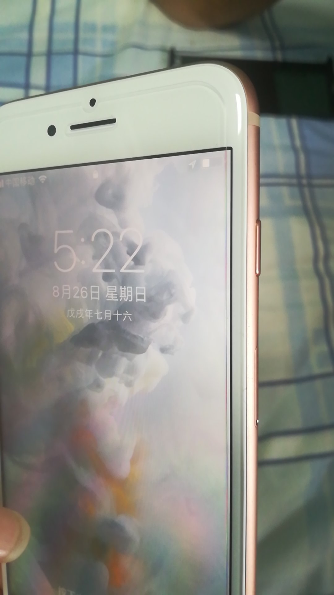 膜偏小,根本盖不全屏。精选也有这样不负责任的精选,看来我以后要小心的。