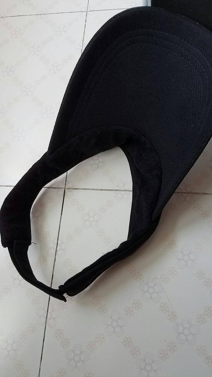 东西不错,搞活动买的,轻便。