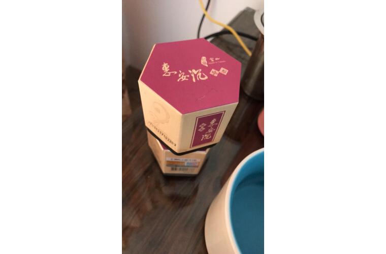 台 湾进口的,包装什么的都不错,细节上做的很好