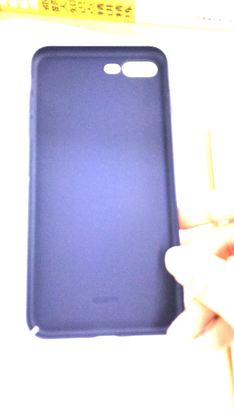 壳子看起来挺不错的,就是油漆味太重了,拿手上太滑了,壳子太硬了,估计手滑摔一下就废了