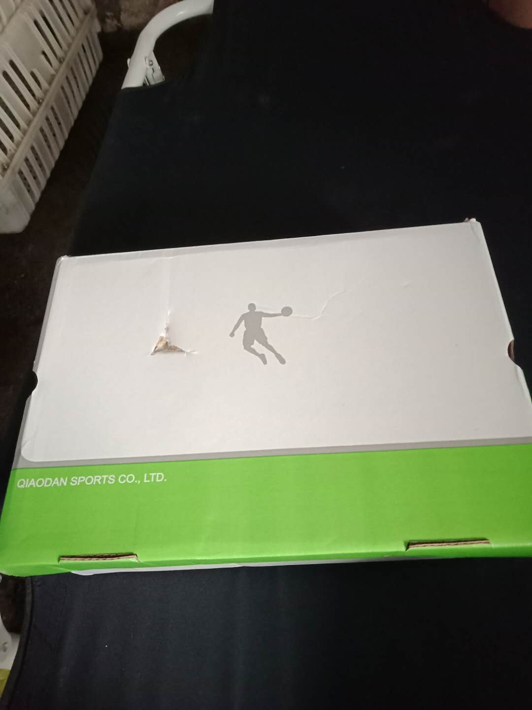 物流速度快,大细适中就是盒子烂了点