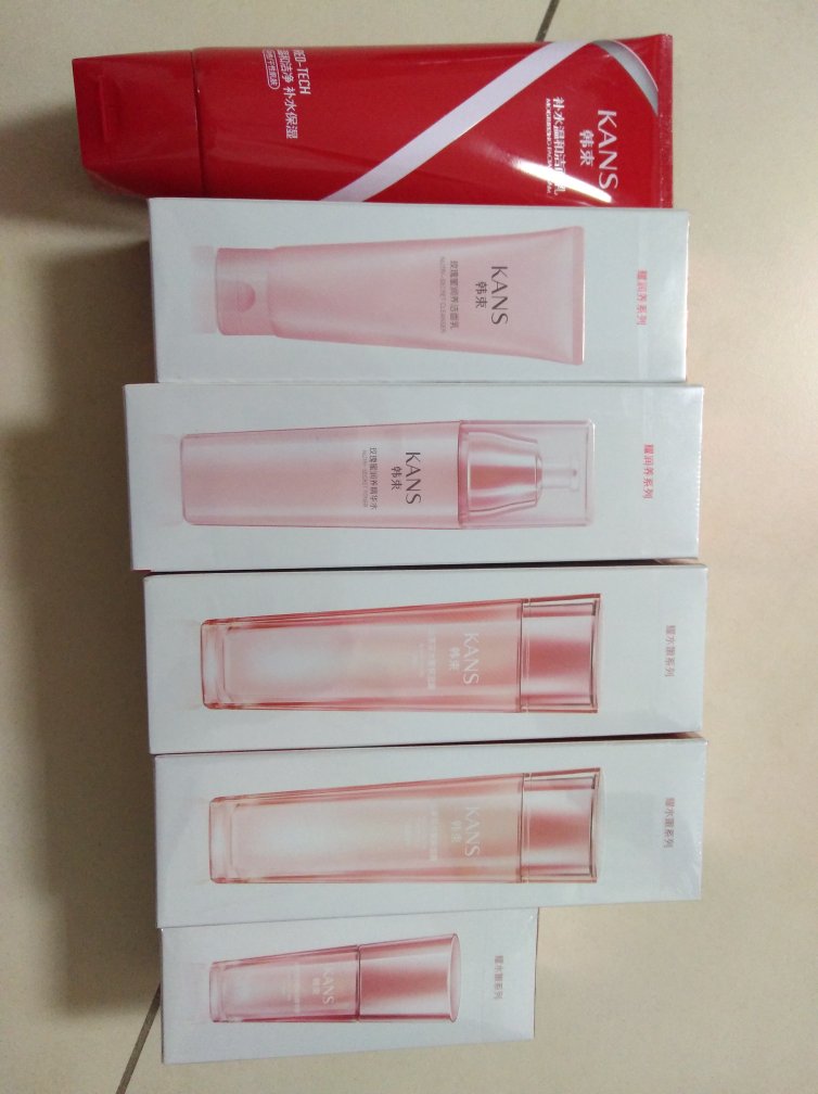 不错不错,韩束比较清爽,夏天用正好。搞活动更是物美价廉
