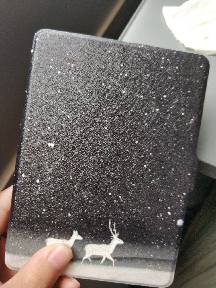 东西收到了,壳子不错,就是有些贵,kindle用了一天多,感觉还是不错的,比较满意,希望可以培养看书习惯
