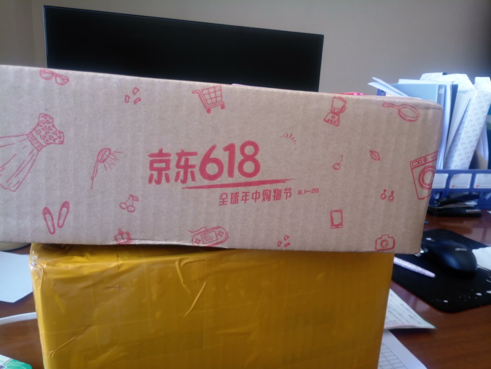 第一次买这个牌子的,不知道肿么样,不过个人觉得清油的比较好,不油腻,还好清洗锅哈哈