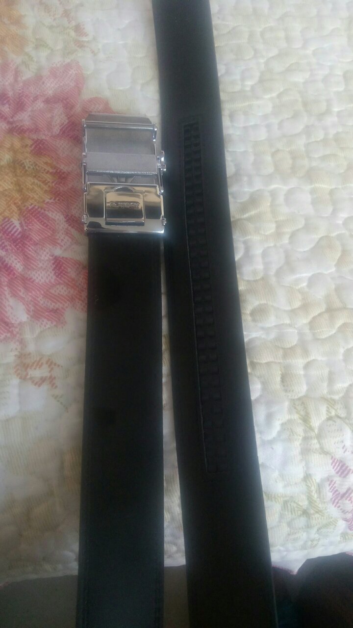 第二条了,不错,真不真皮不知道,不过还是挺好用dv。