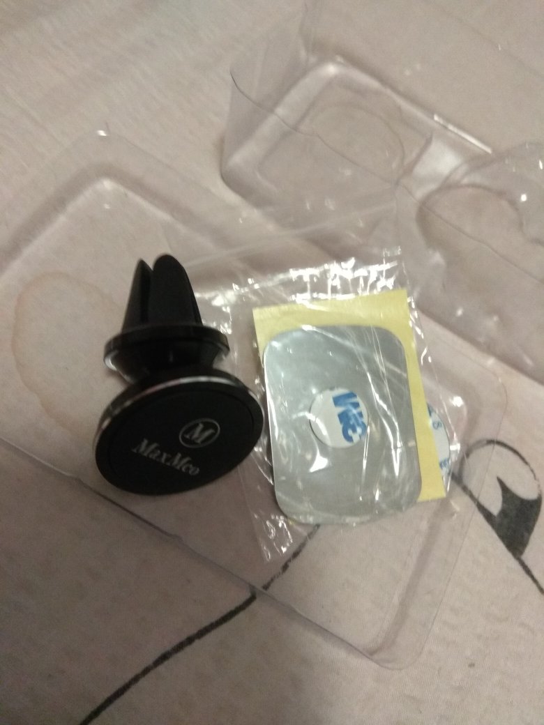 拿在手里很有质感,很重很金属,贴片有个圆形的挺好看的