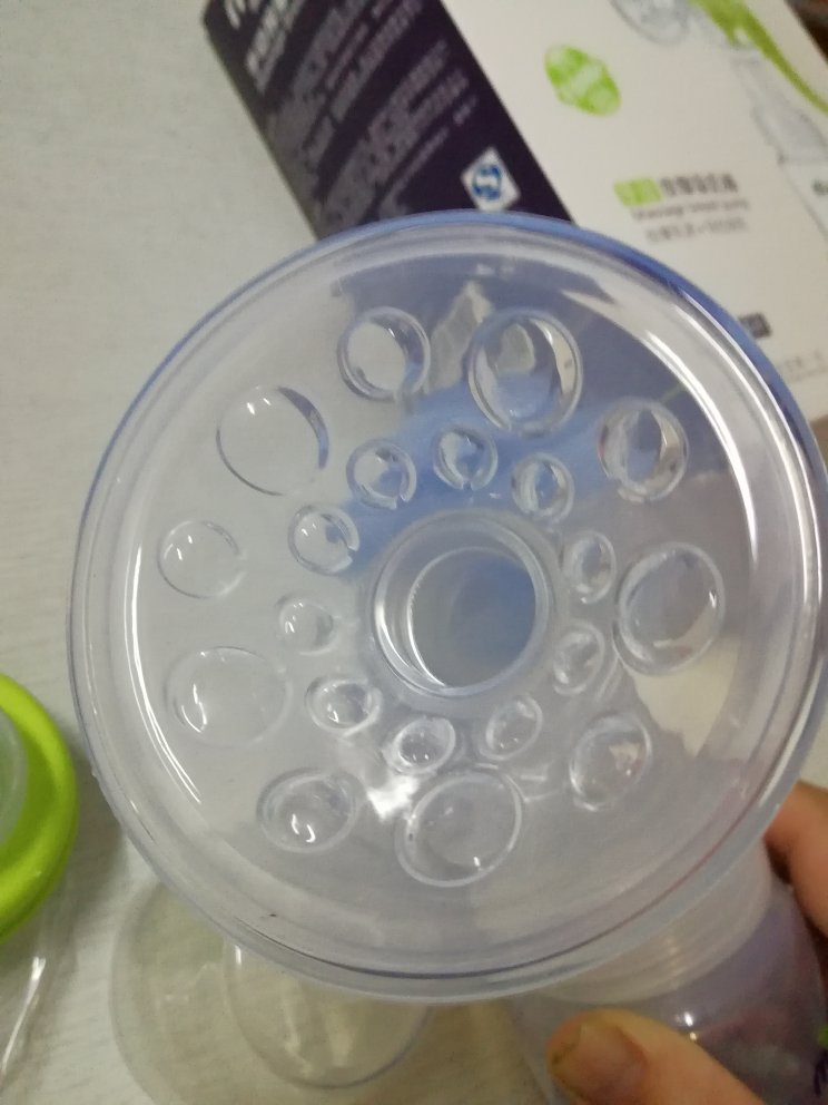 货已经收到,也已经在用了,很好用,等到不用的时候奶瓶可以用来喂奶粉。