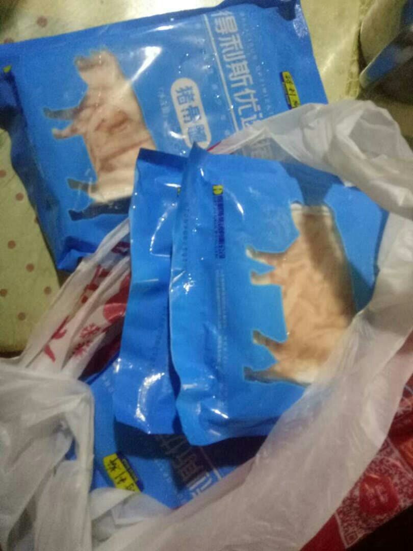 送货很快,也很新鲜就是太腻了。还是买大骨头吃吧