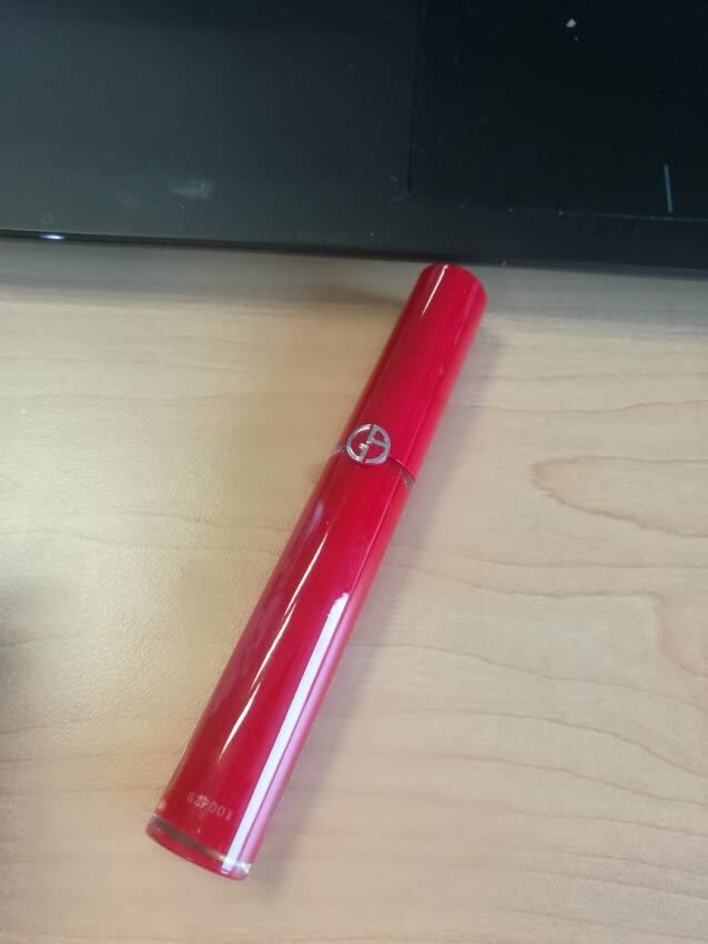 402超喜欢很滋润我喜欢哑光系列而且从调货到物流很快客服服务态度也超级好下次回购其他款