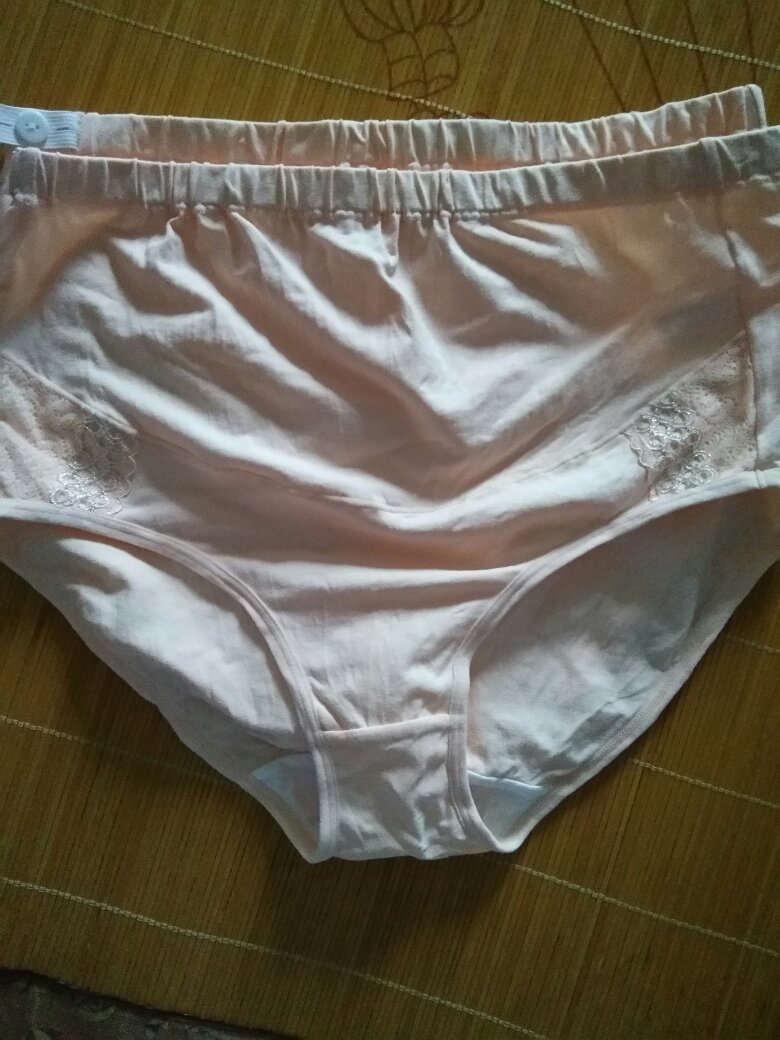 包装很好,面料很舒服,穿上也挺舒适