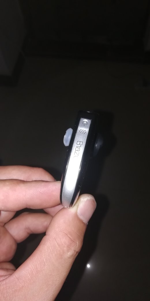 很好,骑车,带着听导航听音乐,声音对我来说刚好,可以调大调小,很适用