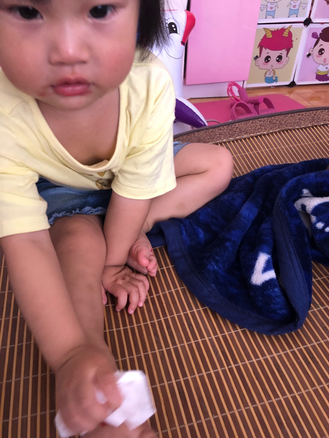 东西非常不错,一买回来就被女儿糟蹋了,我去,心疼啊,