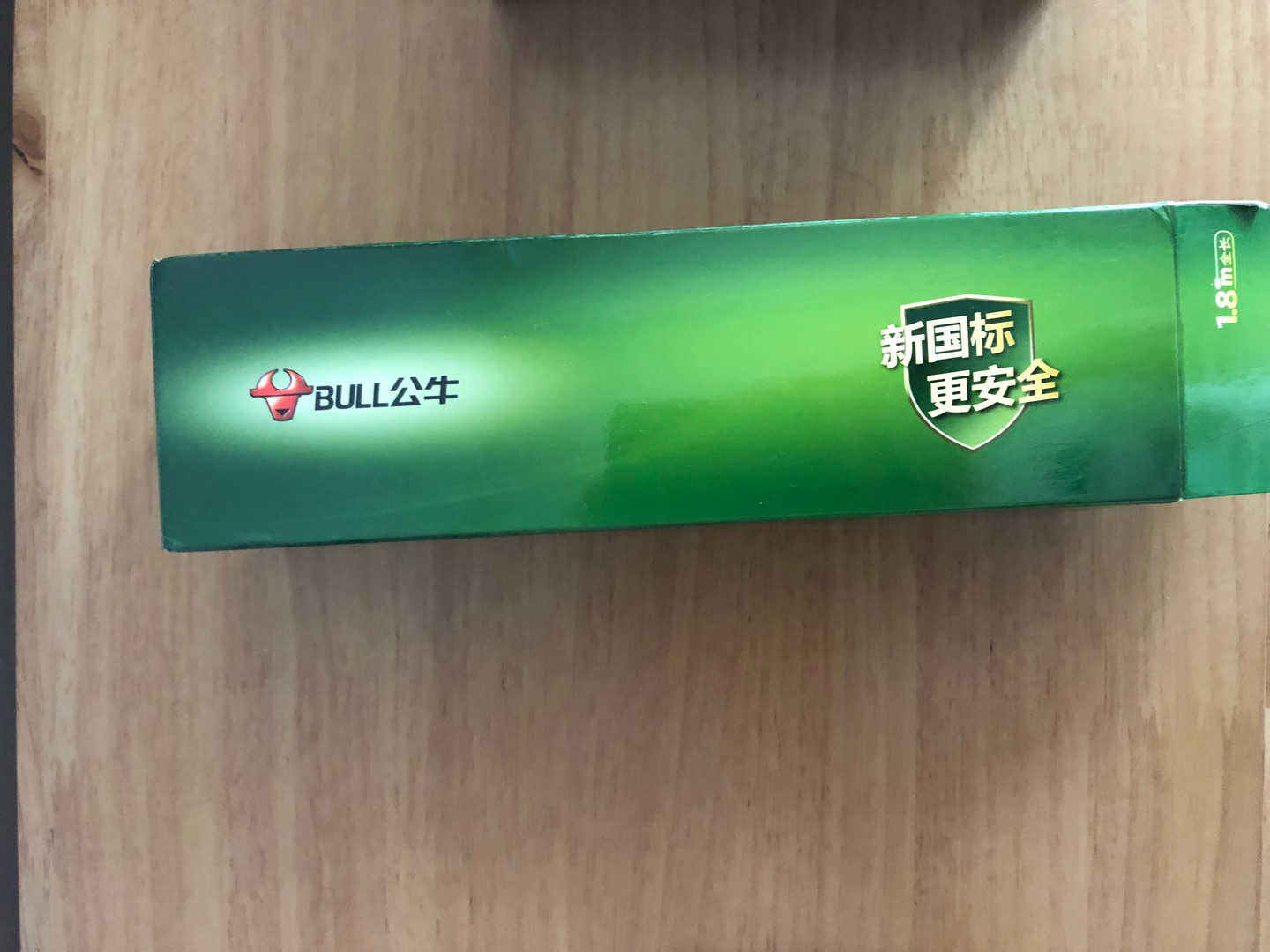 产品还不错,唯一的遗憾就是插座是三头的,如果是二头的就更好了